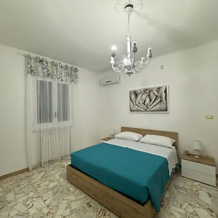 Lucia Ischia شقة ليبورانو